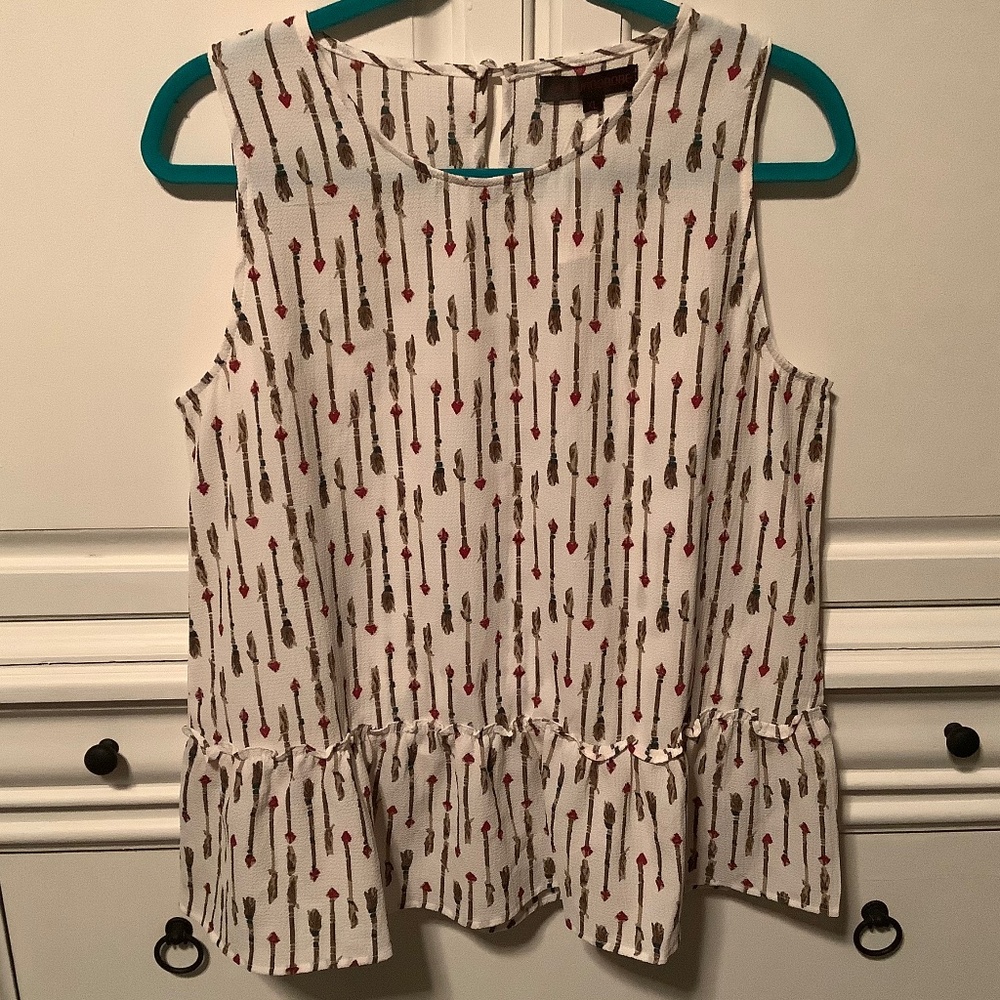 NWT XL sleeveless ladies top, bfearless, Sm wardrobe Arrow print.